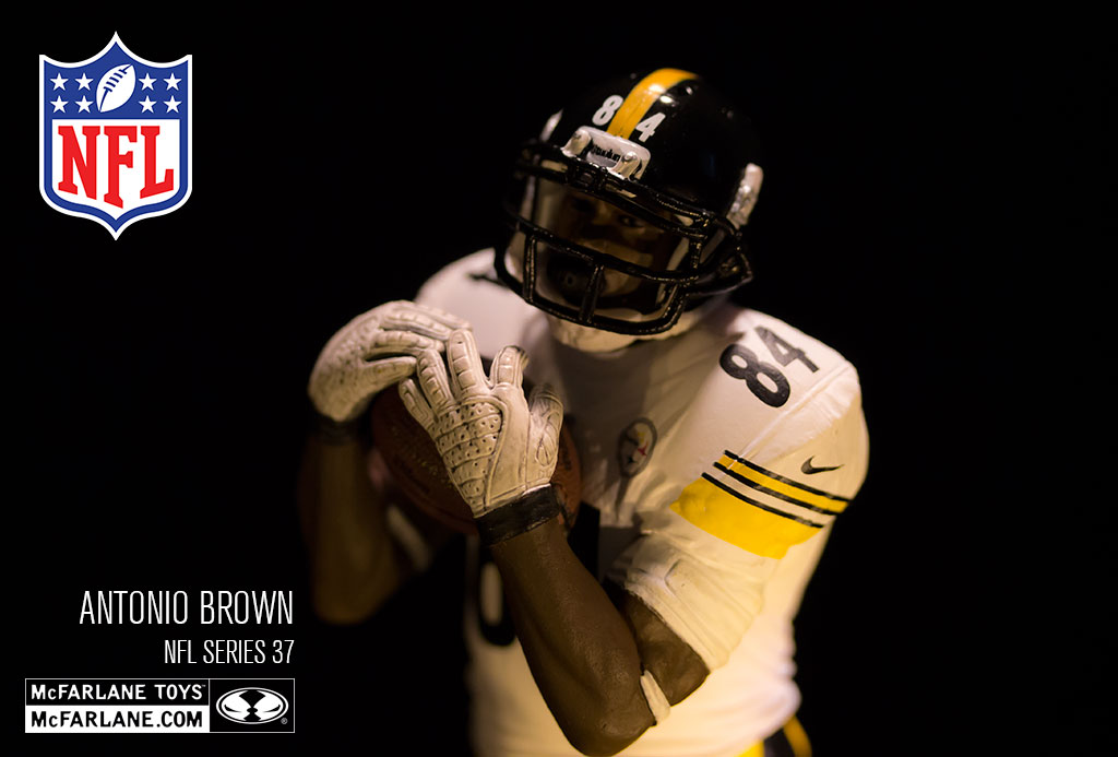 McFarlane Toys NFL Series 32 RARE Collector Club Exclusive ANTONIO BROWN - Retro  Jersey at 's Sports Collectibles Store