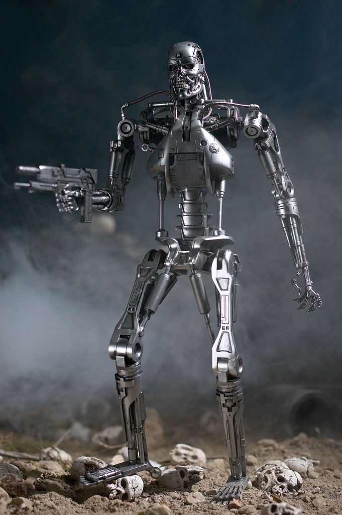 T-800 Terminator Action Figure New 2001 Movie Maniacs Series 4