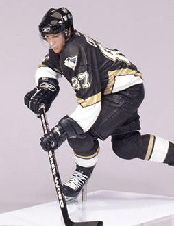 McFarlane NHL Sports Picks Series 12 Peter Forsberg Action Figure (Black  Jersey) 